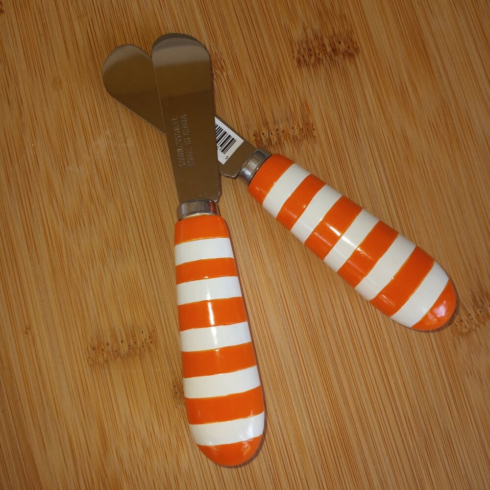 pair of cheese butter spreader knives  choose a pattern - quantities available - Picture 2 of 5